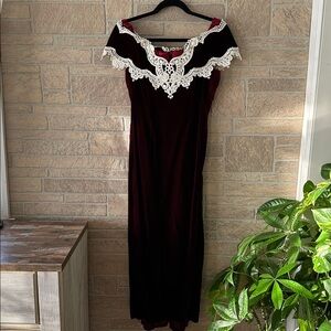 Vintage Jessica McClintock Bridal Off-the-shoulder Red Velvet Boning Dress/Gown